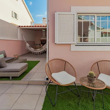 Casa Rosa, By Match بيت للعطل